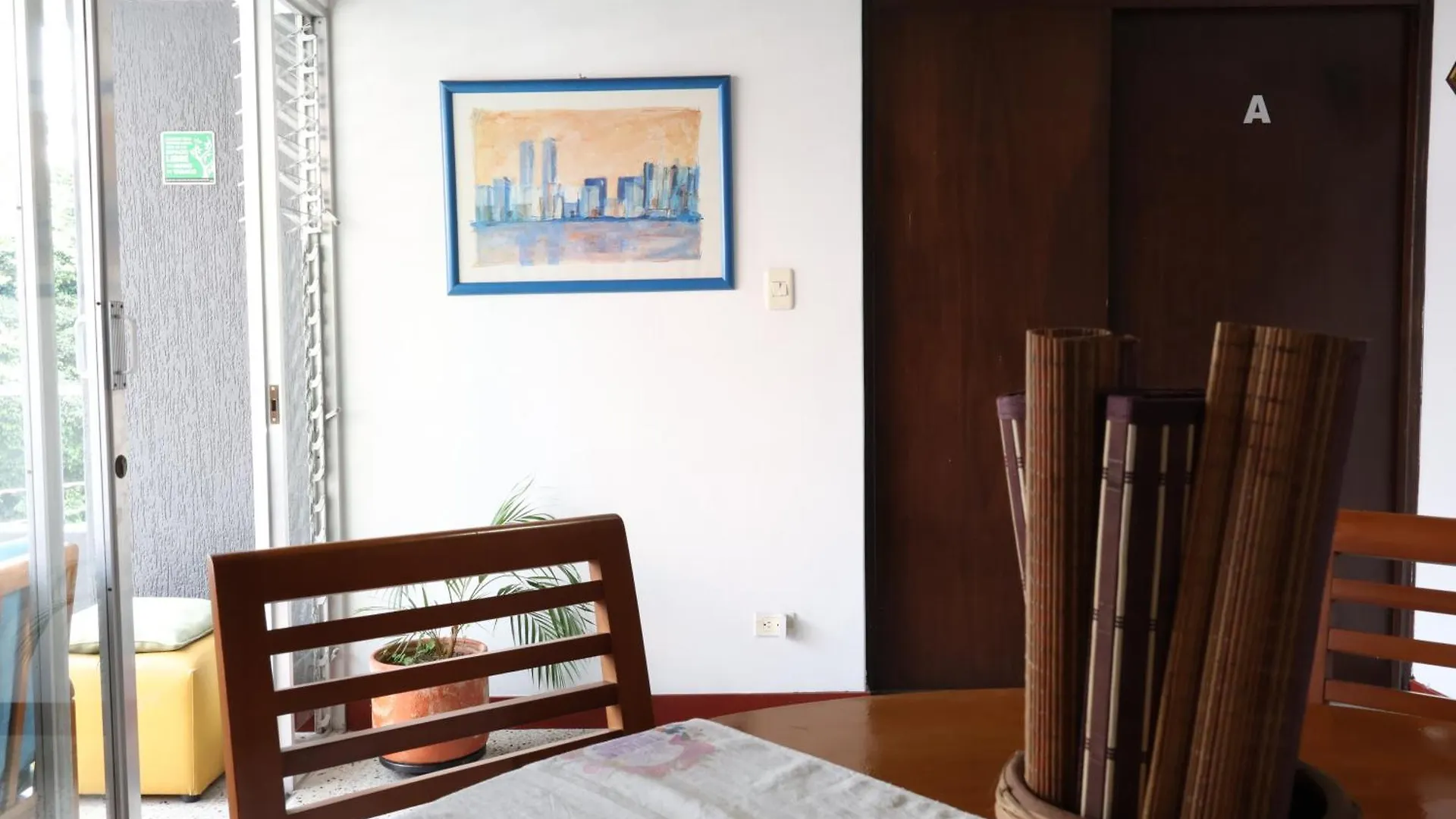 Homestay Living Poblado Manila 301 D Habitacion Doble Medellin Colombia