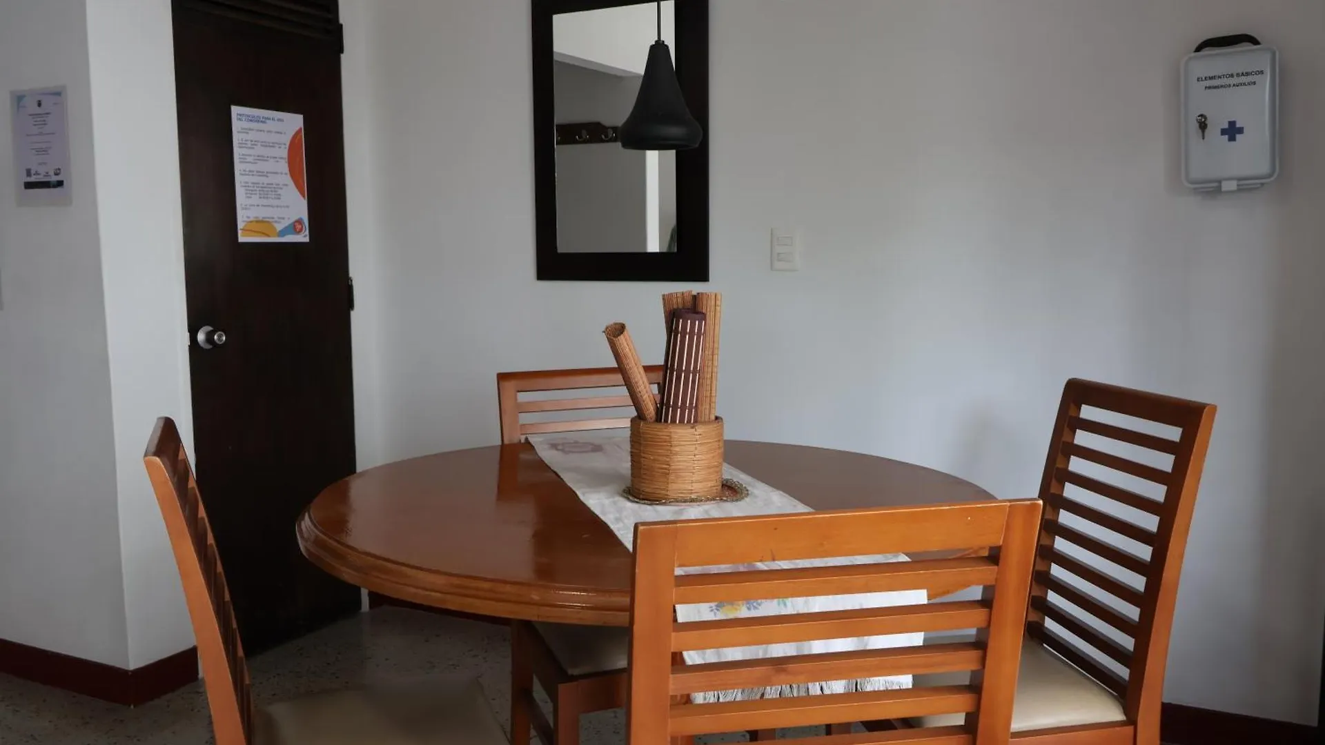 Homestay Living Poblado Manila 301 D Habitacion Doble Medellin