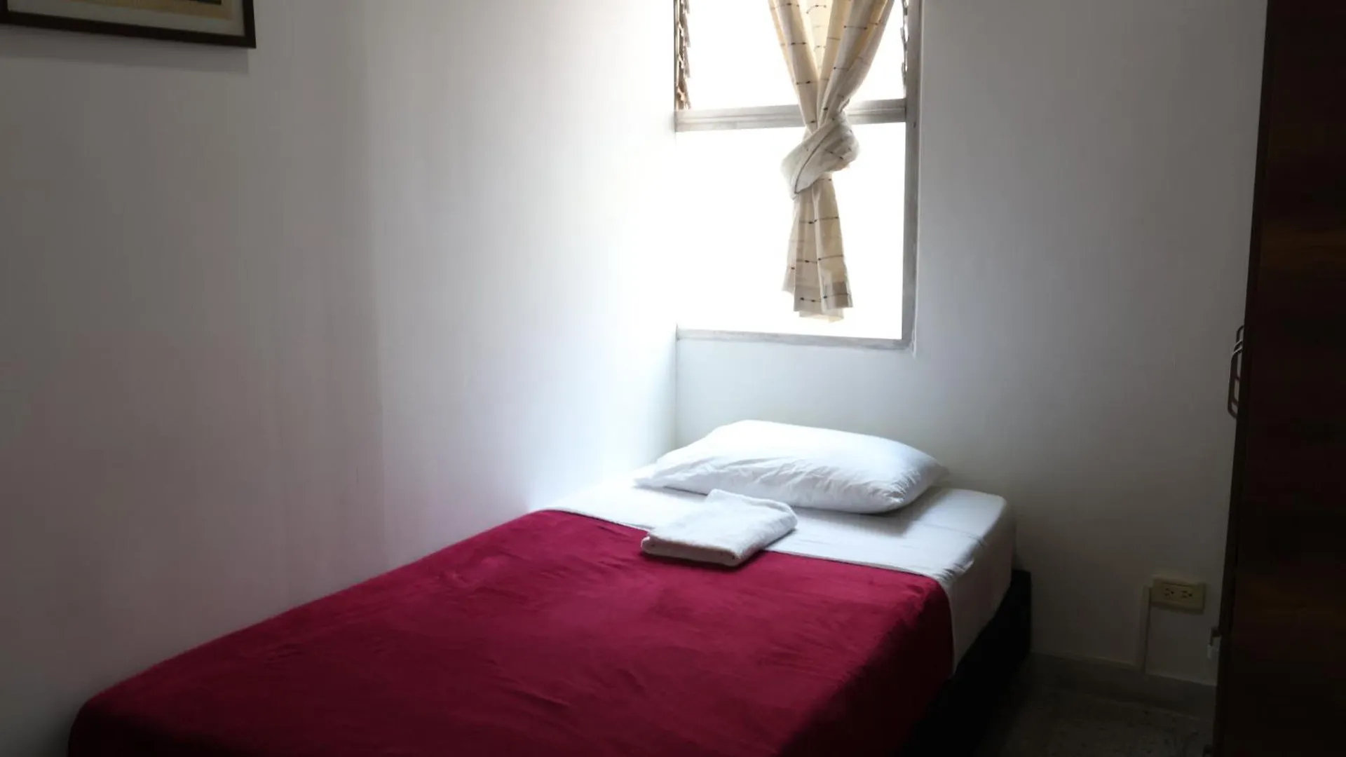 Living Poblado Manila 301 D Habitacion Doble Medellin