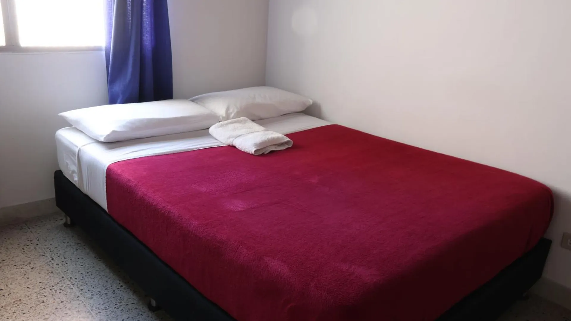Living Poblado Manila 301 D Habitacion Doble Medellin 0*,