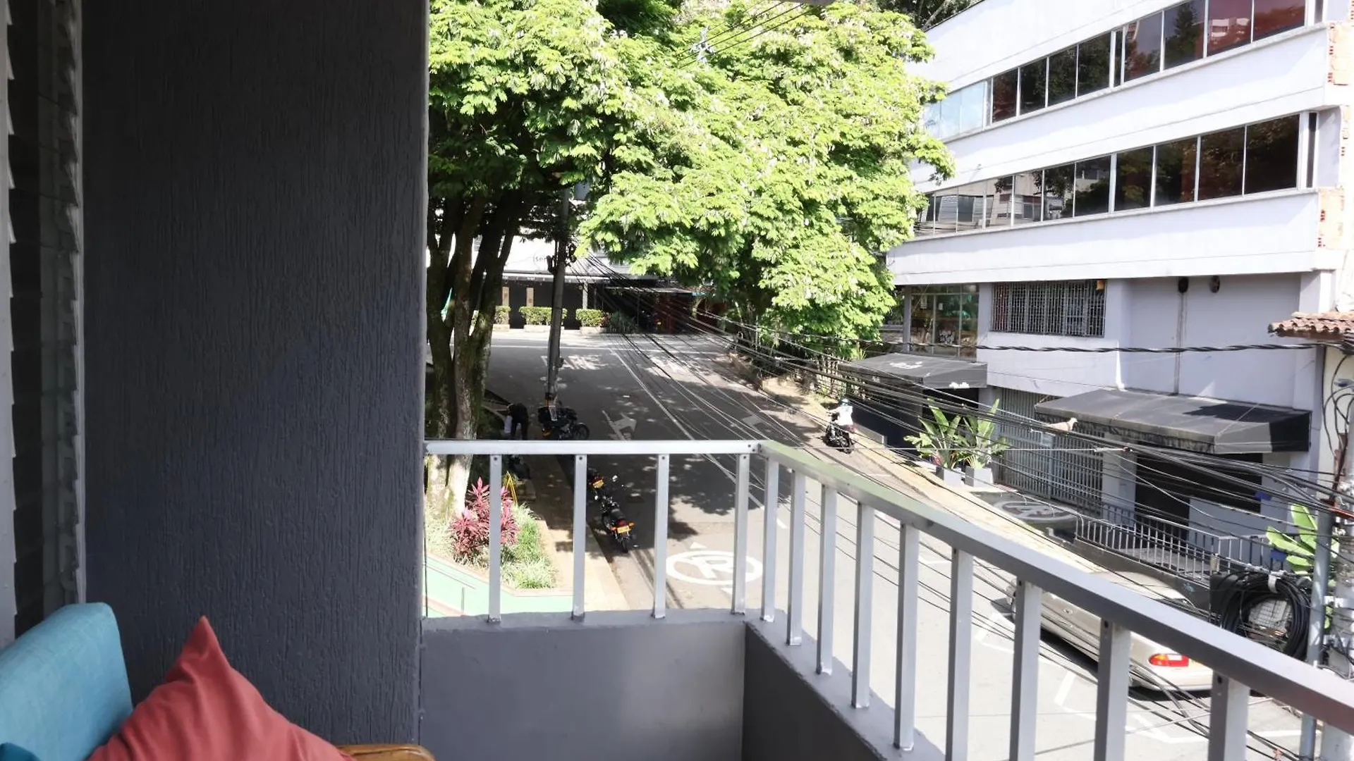 Living Poblado Manila 301 D Habitacion Doble Medellin Homestay
