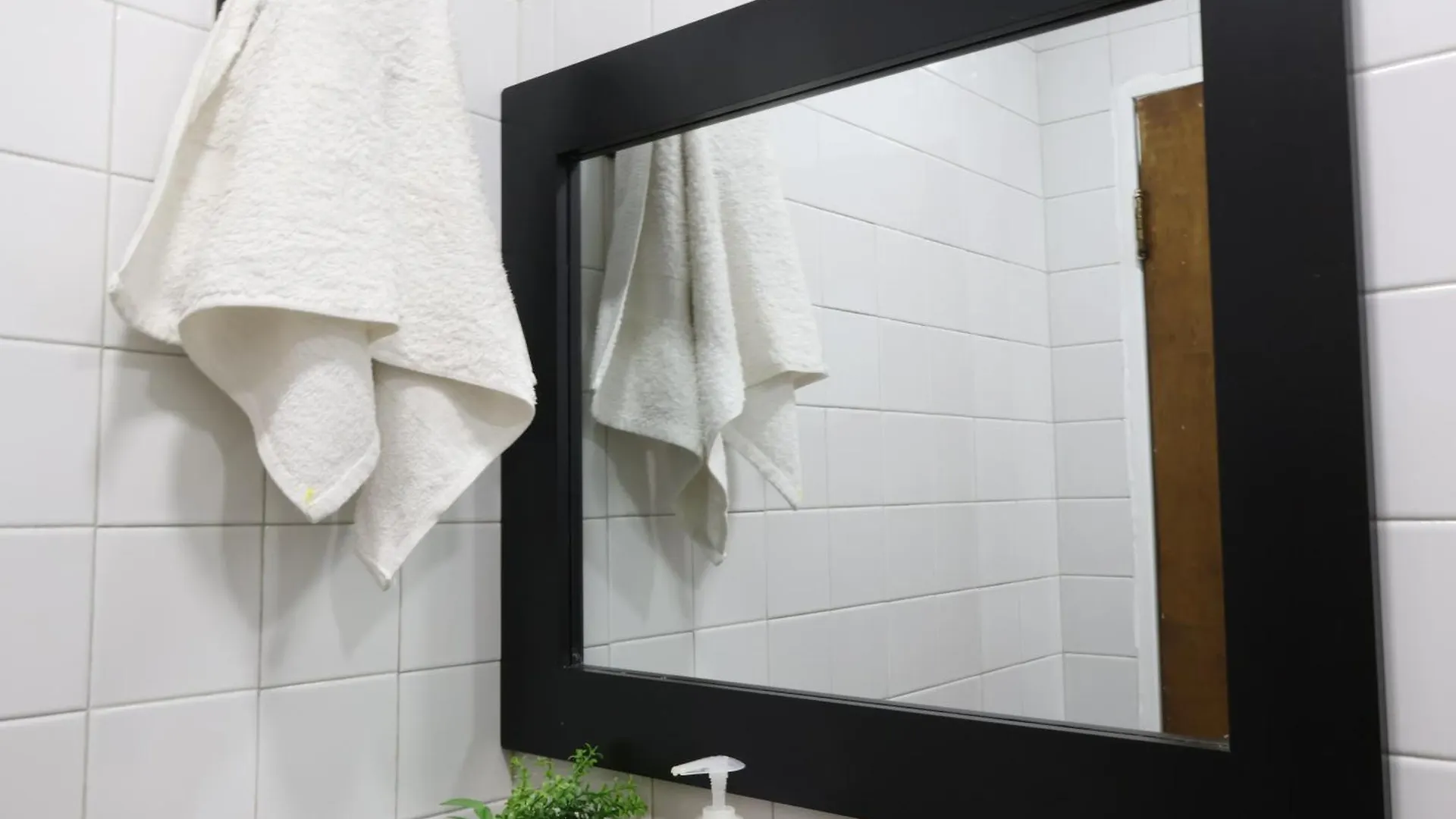 Δωμάτια σε οικογενειακή κατοικία Living Poblado Manila 301 D Habitacion Doble Μεντεγίν