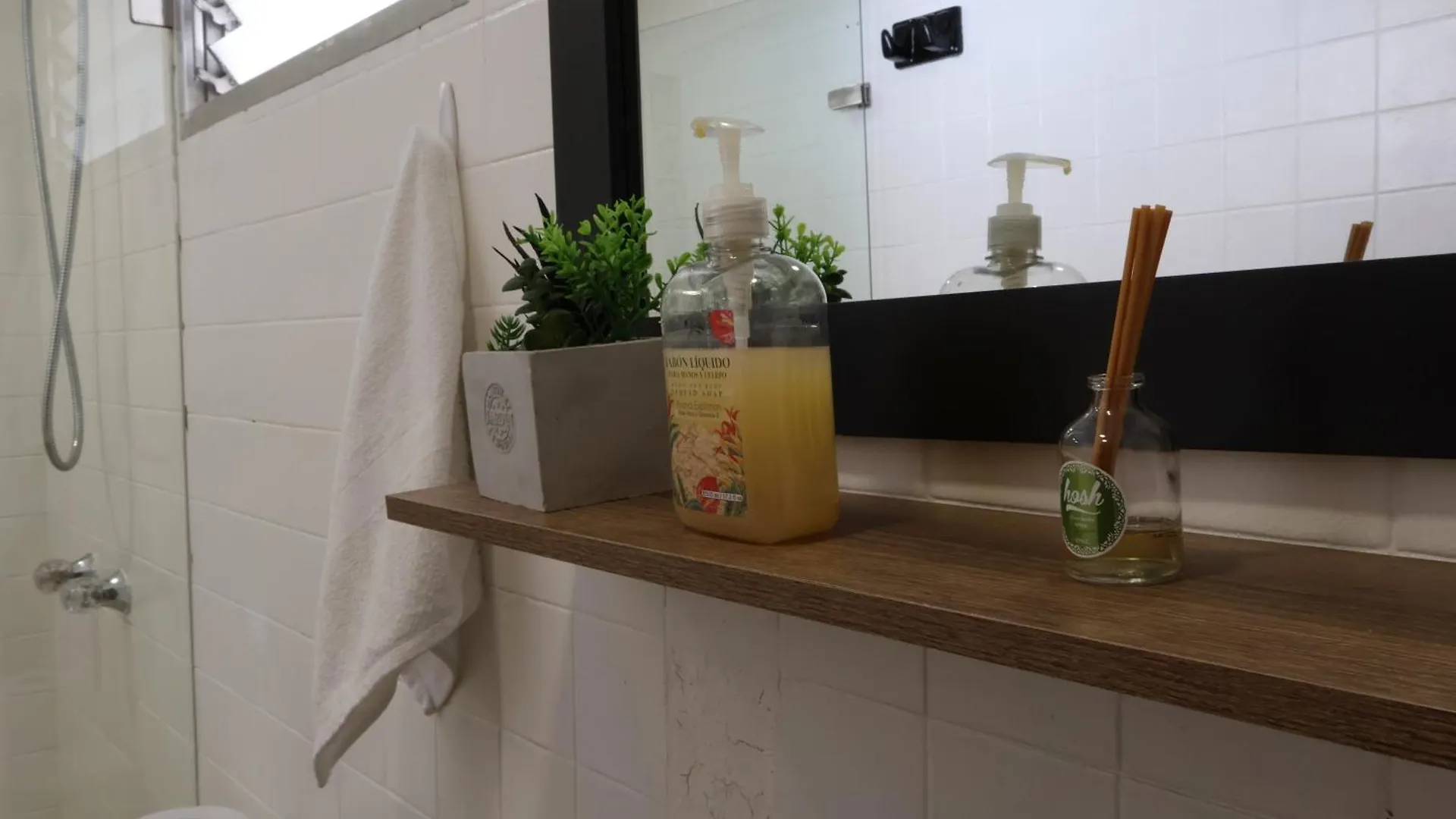 Living Poblado Manila 301 D Habitacion Doble Μεντεγίν 0*,  Κολομβία